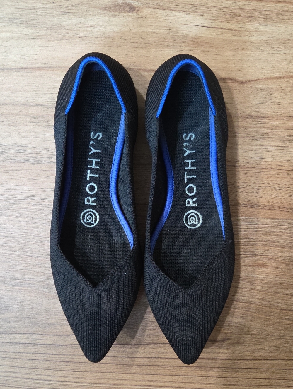 Rothy's Black Pointed Knit Flats with Blue Trim